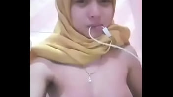 Horny Hijabi