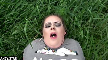 Petite Bbw Gets Railed Outdoors After Needing To Pee And Ends Up With A Creampie