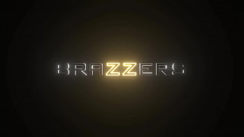 Unzipping My Buddy’s Stepmom – Sizzling Hollywood Booty Brazzers Stream Full At Www.zzfull.com/groc