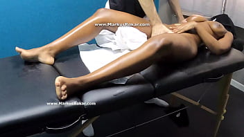 Covert Caress: A Steamy Pussy Massage For A Voluptuous Ebony Beauty