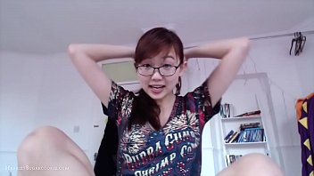 Rapid-fire Asian Babe Can’t Stop Her Dirty Mouth